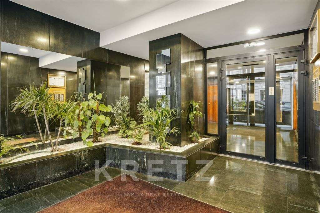 Apartment Paris 16e