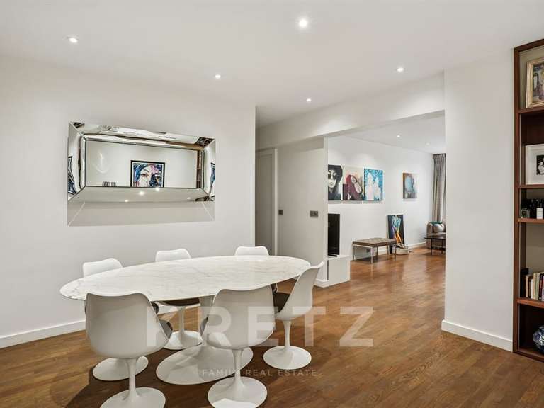 Appartement Paris 16e - 2 chambres - 86m²