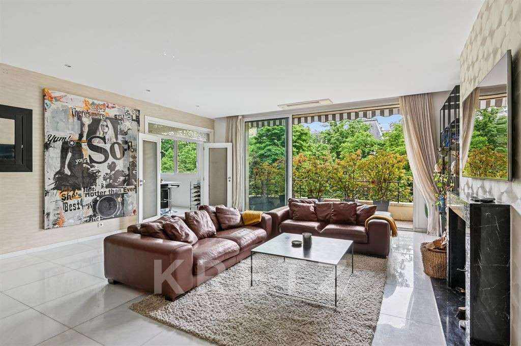 Apartment Paris 16e