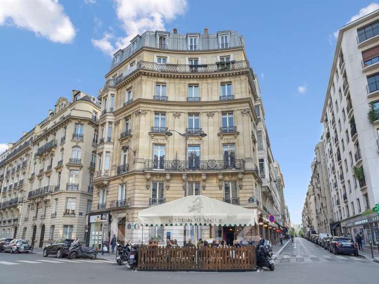 Appartement Paris 16e - 3 chambres - 163m²