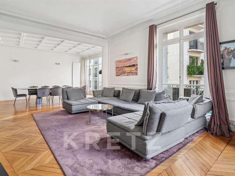 Appartement Paris 16e - 3 chambres - 163m²
