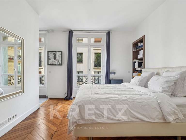 Appartement Paris 16e - 3 chambres - 163m²