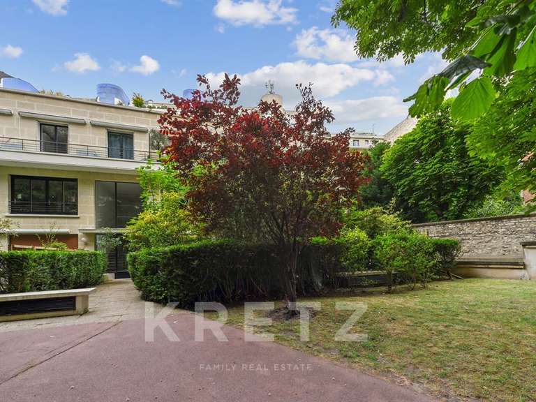 Appartement Paris 16e - 80m²