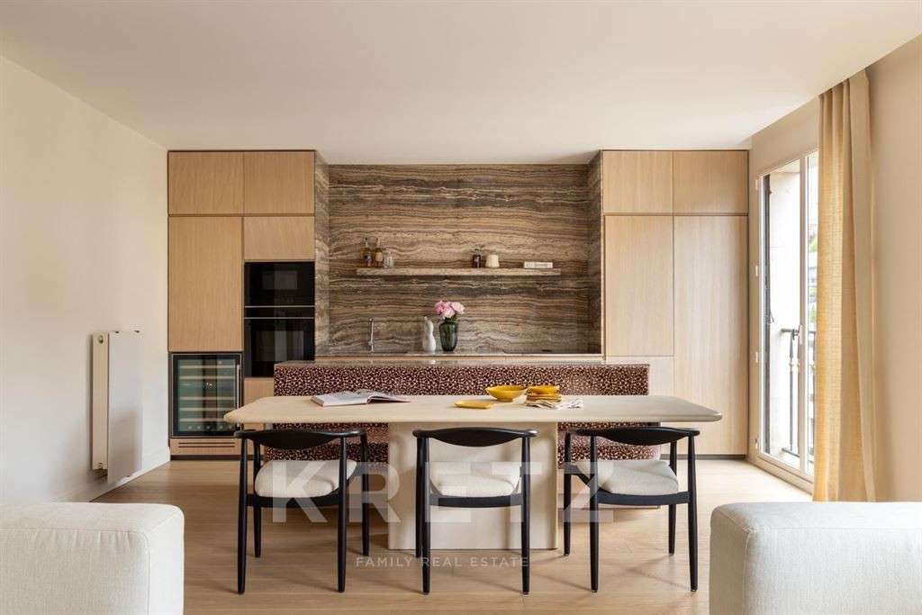 Apartment Paris 16e