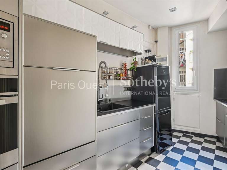 Appartement Paris 16e - 2 chambres - 73m²