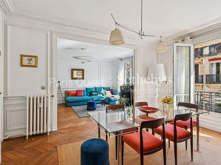 Appartement Paris 16e - 2 chambres - 73m²