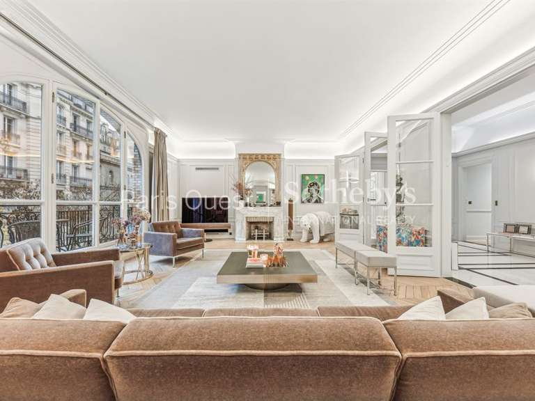 Appartement Paris 16e - 5 chambres - 335m²