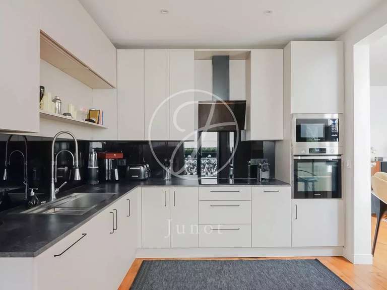 Appartement Paris 16e - 3 chambres - 101m²