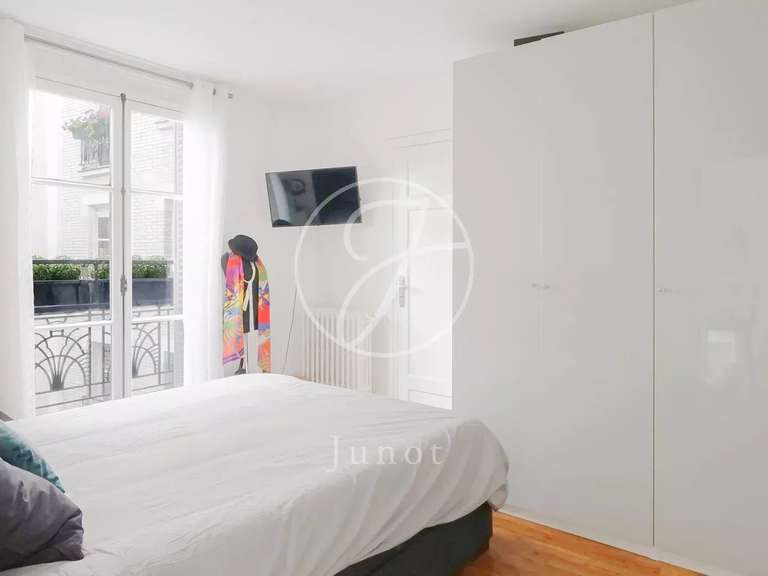 Appartement Paris 16e - 3 chambres - 101m²