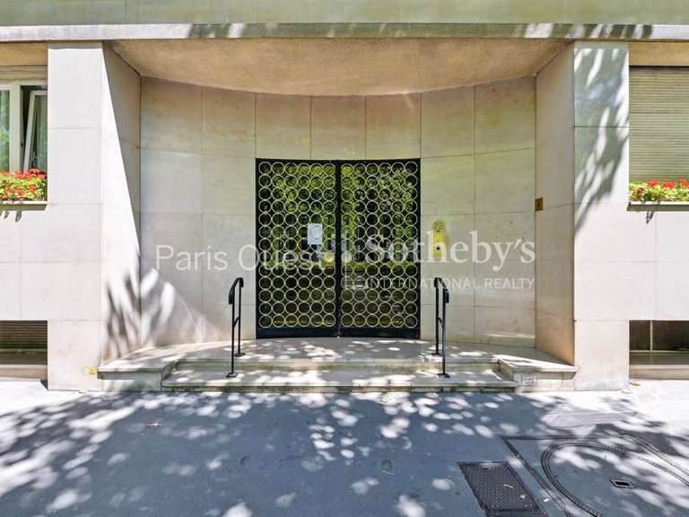 Appartement Paris 16e - 2 chambres - 122m²