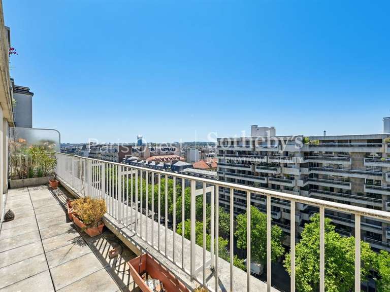 Appartement Paris 16e - 2 chambres - 122m²