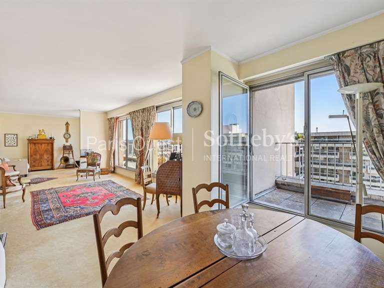 Appartement Paris 16e - 2 chambres - 122m²