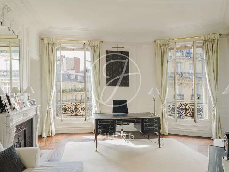 Appartement Paris 16e - 4 chambres - 290m²