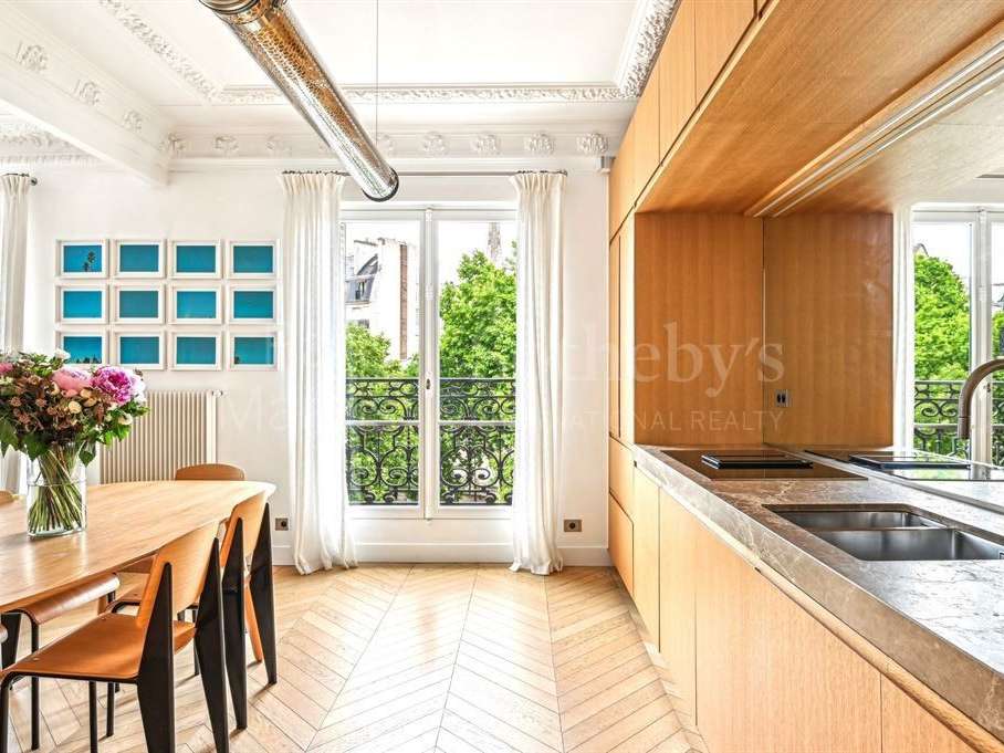 Apartment Paris 16e