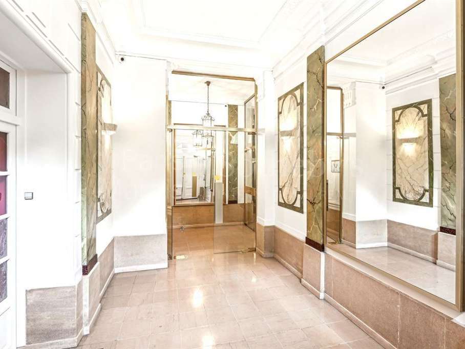 Apartment Paris 16e