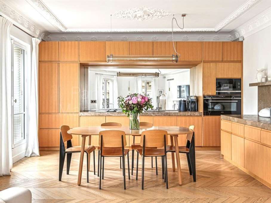 Apartment Paris 16e