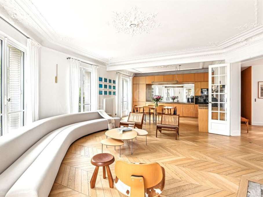 Apartment Paris 16e