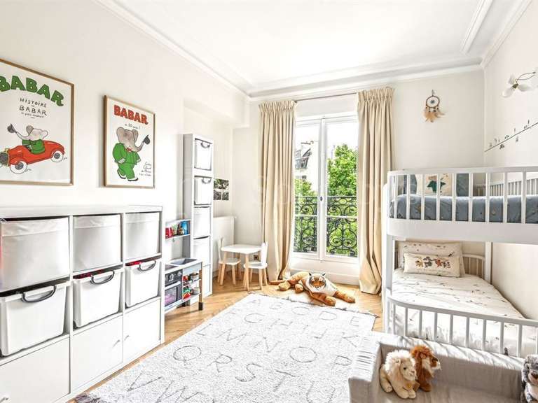 Apartment Paris 16e - 3 bedrooms - 130m²