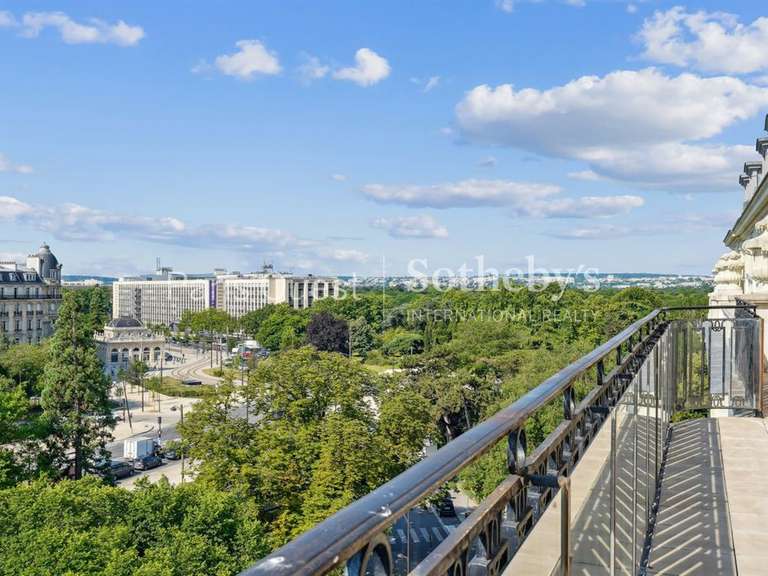 Appartement Paris 16e - 4 chambres - 342m²