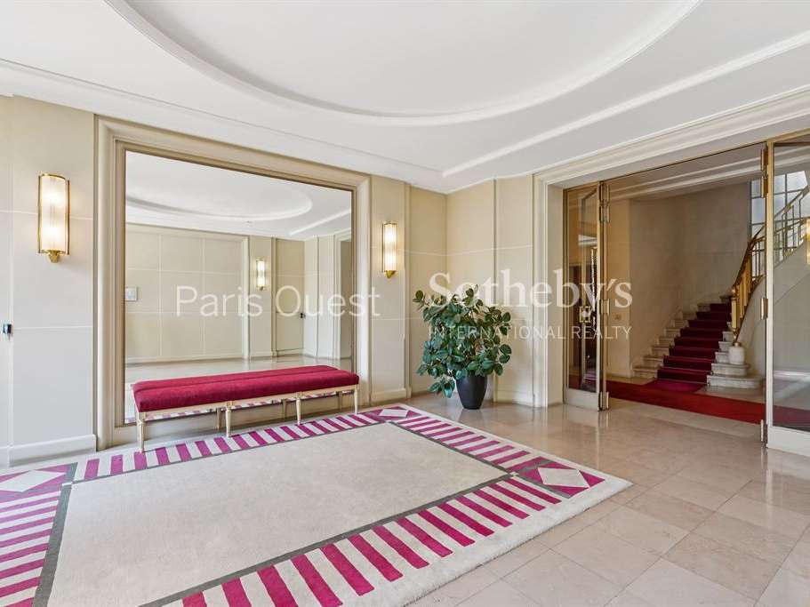 Apartment Paris 16e