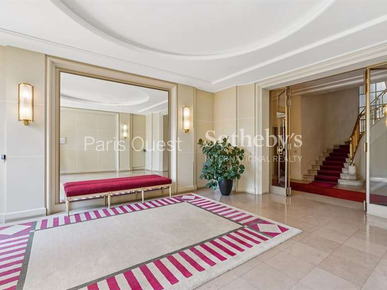 Appartement Paris 16e - 4 chambres - 342m²