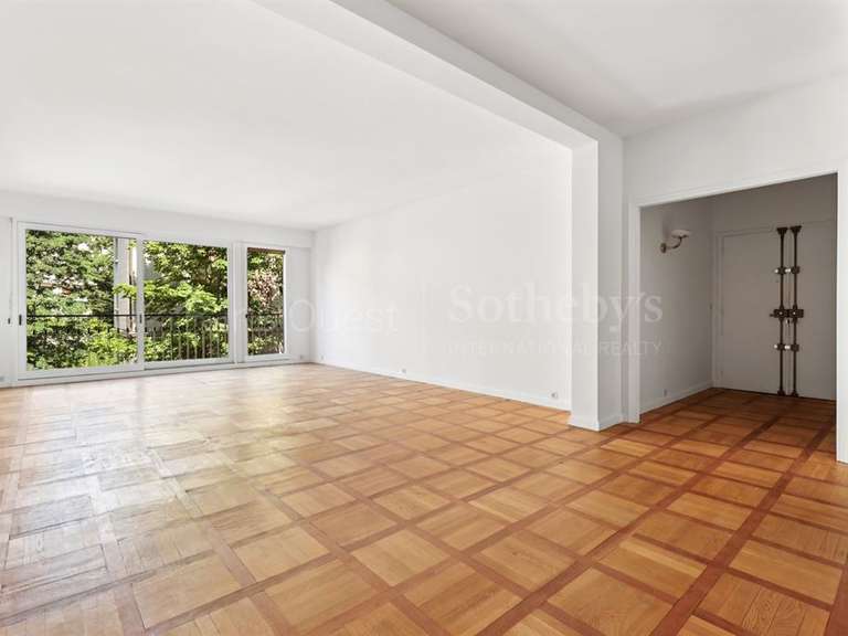 Appartement Paris 16e - 3 chambres - 164m²
