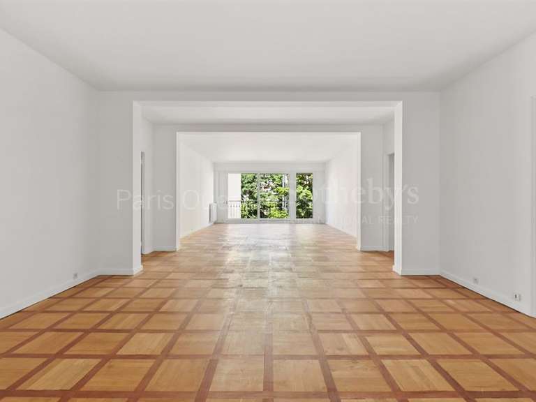 Appartement Paris 16e - 3 chambres - 164m²