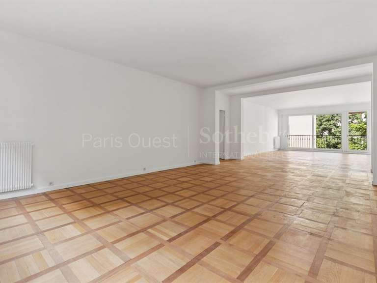Appartement Paris 16e - 3 chambres - 164m²