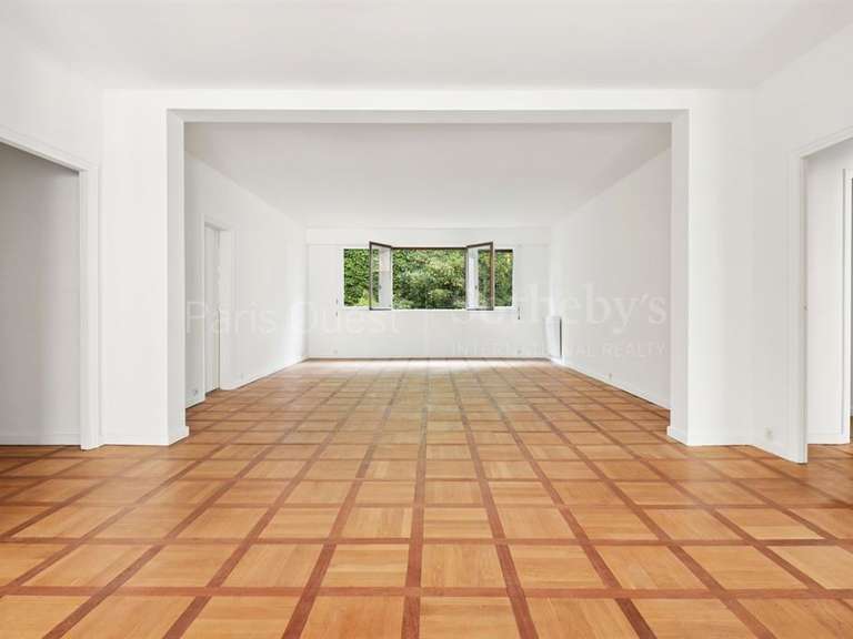 Appartement Paris 16e - 3 chambres - 164m²