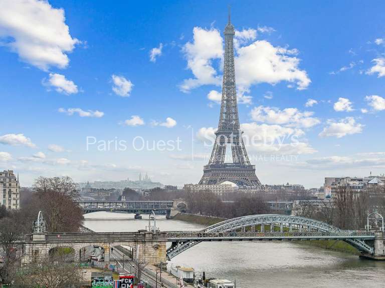 Appartement Paris 16e - 2 chambres - 83m²