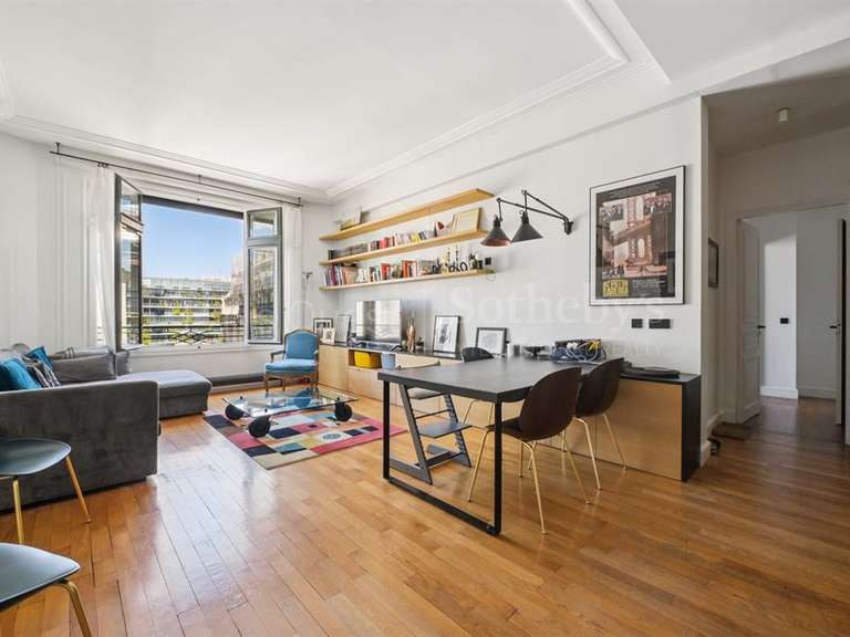 Appartement Paris 16e - 2 chambres - 77m²