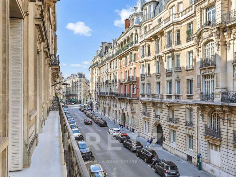 Apartment Paris 16e - 4 bedrooms - 220m²