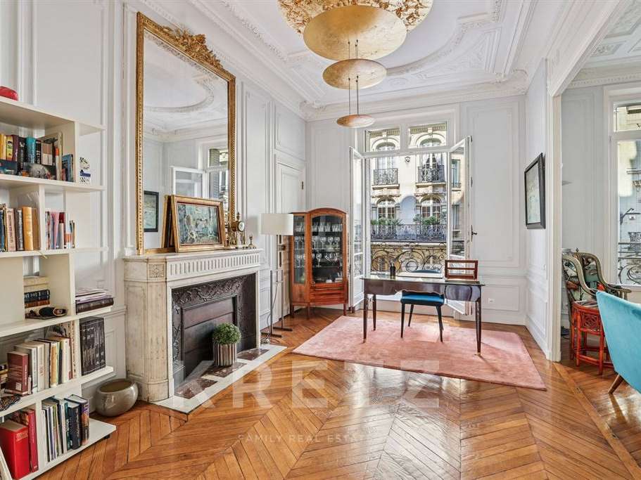 Apartment Paris 16e