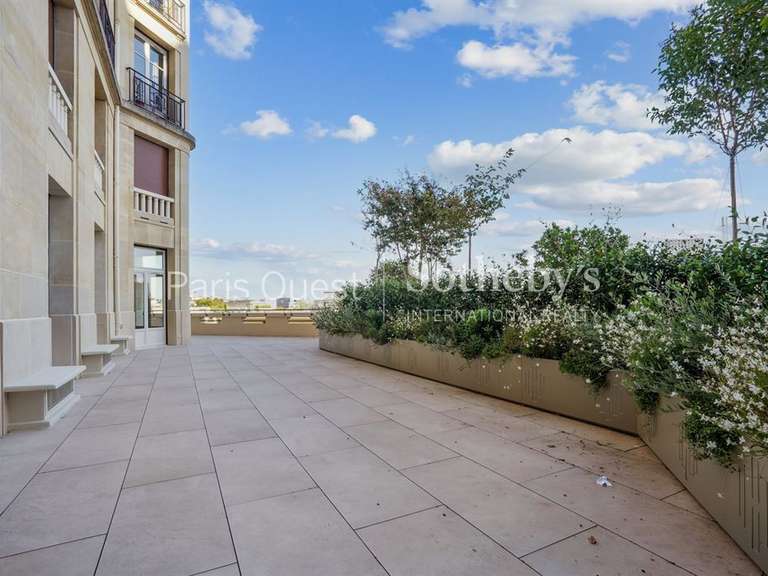 Appartement Paris 16e - 2 chambres - 146m²