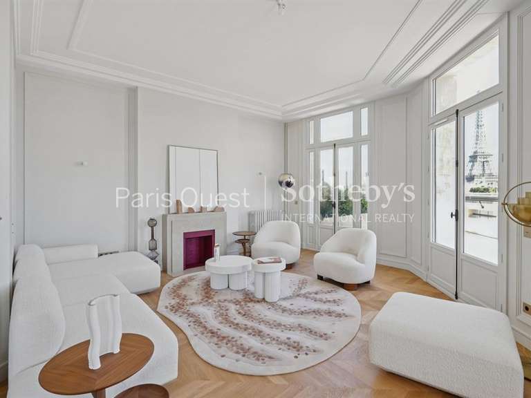 Appartement Paris 16e - 2 chambres - 146m²