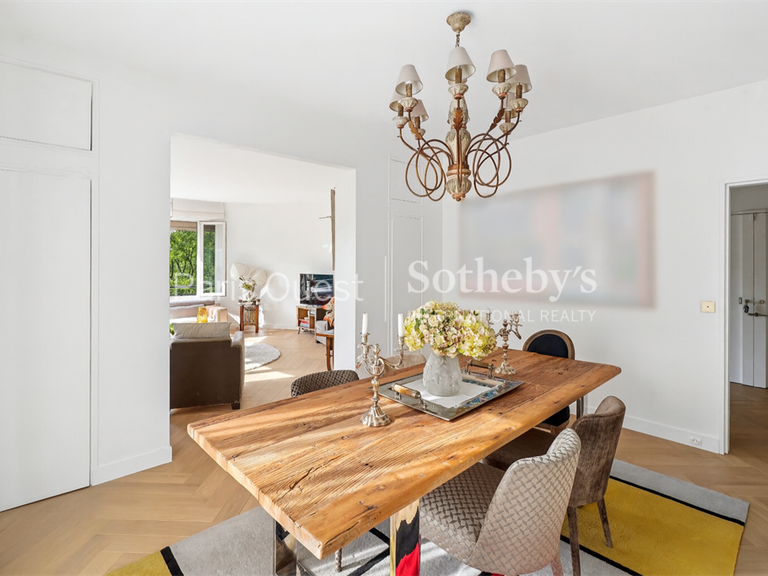 Apartment Paris 16e - 2 bedrooms - 119m²