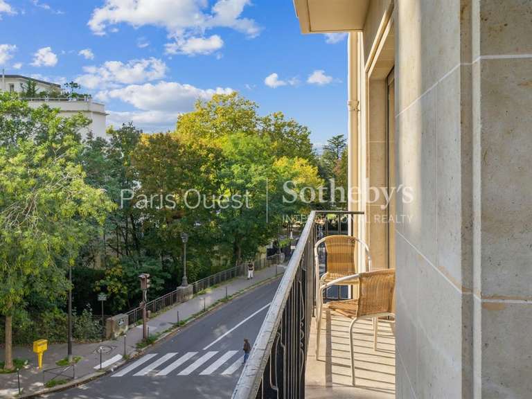 Apartment Paris 16e - 2 bedrooms - 119m²