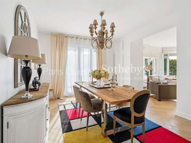 Apartment Paris 16e - 2 bedrooms - 119m²