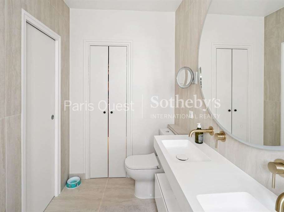 Apartment Paris 16e