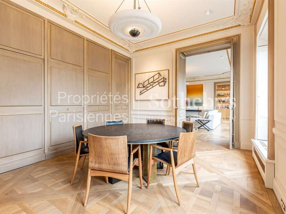 Apartment Paris 16e