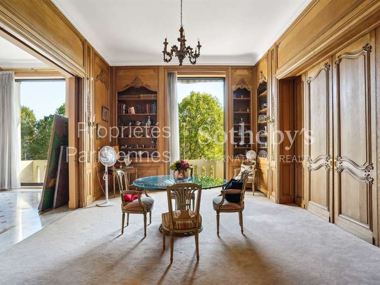 Appartement Paris 16e - 3 chambres - 403m²