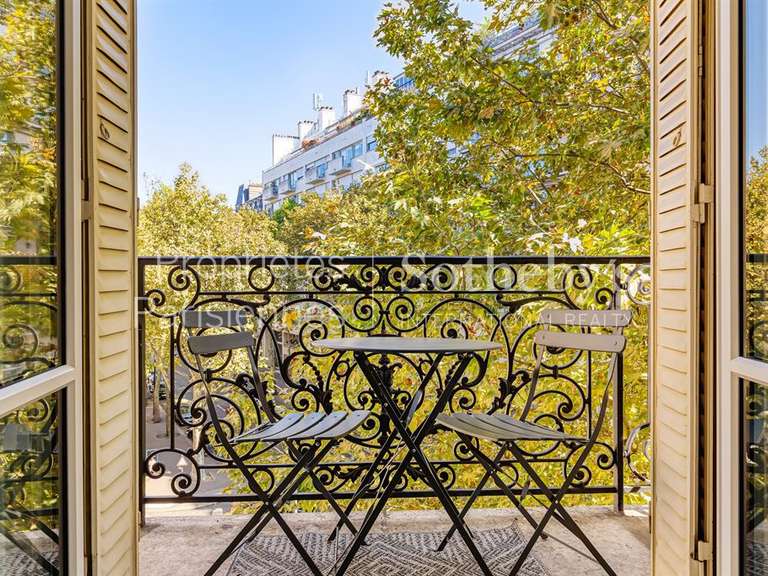 Appartement Paris 16e - 4 chambres - 350m²