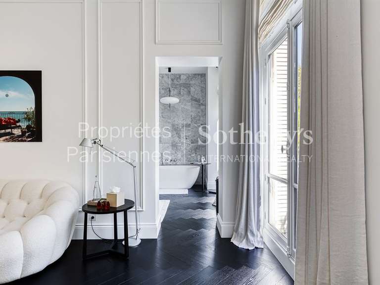 Appartement Paris 16e - 4 chambres - 350m²