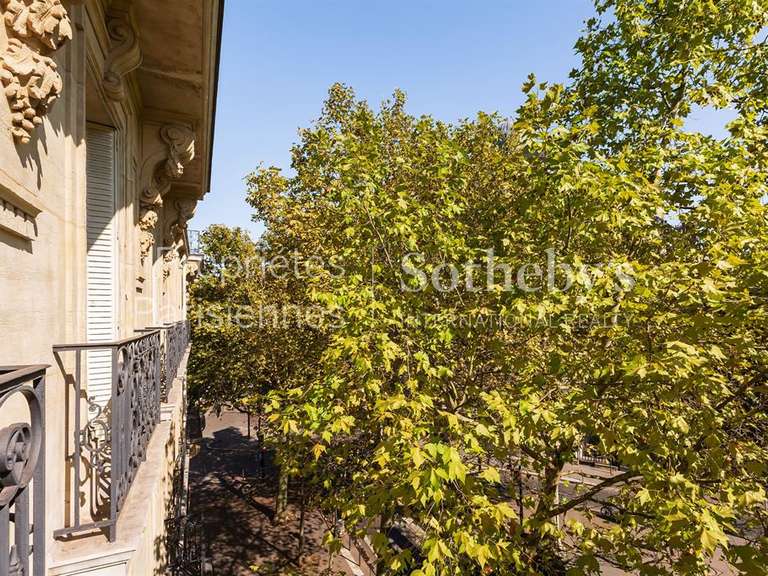 Appartement Paris 16e - 4 chambres - 350m²