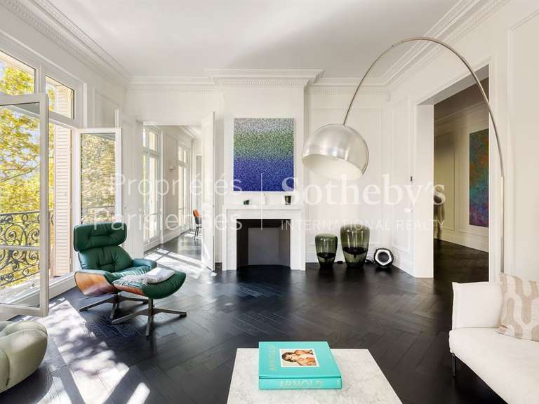 Appartement Paris 16e - 4 chambres - 350m²