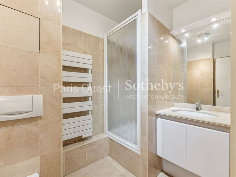 Apartment Paris 16e - 2 bedrooms - 80m²