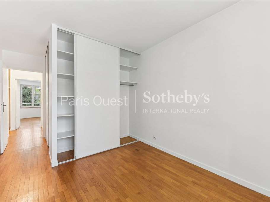 Apartment Paris 16e