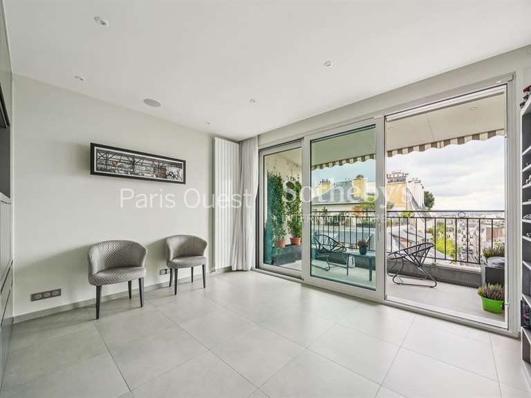 Appartement Paris 16e - 5 chambres - 335m²