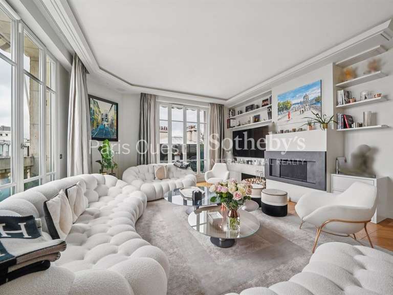 Appartement Paris 16e - 5 chambres - 335m²