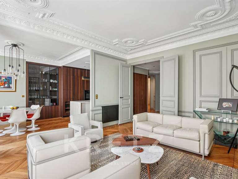 Appartement Paris 16e - 3 chambres - 145m²
